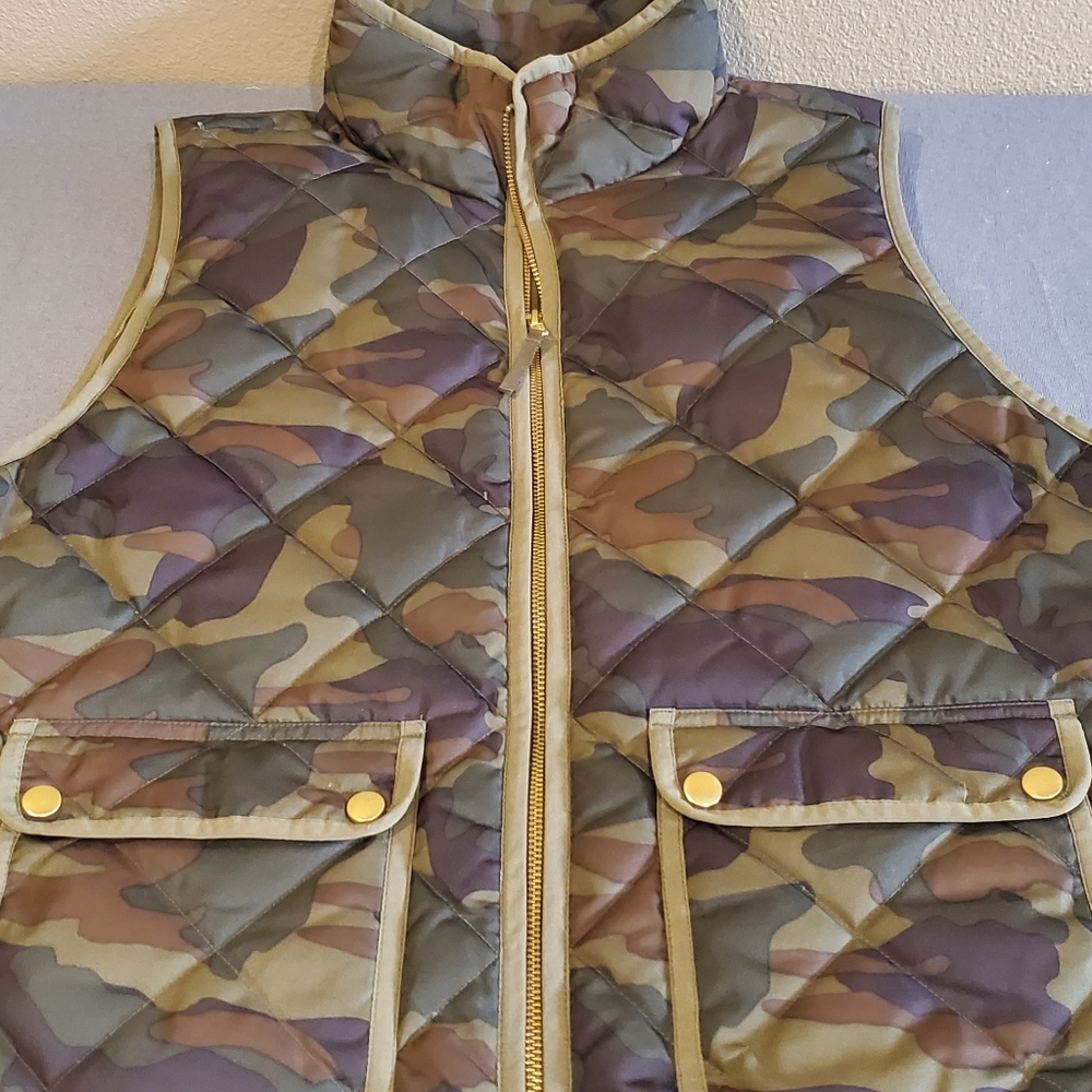 J Crew Excursion Vest - XL